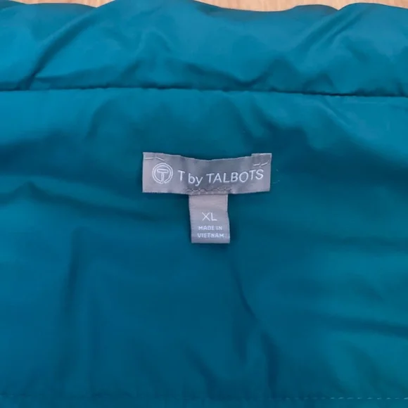 T By Talbots Teal and Navy Blue Reversible Sherpa Puffer Vest Size XL - Picture 9 of 12